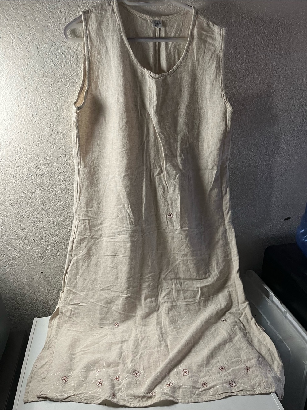 Women’s Cream Sleeveless Linen Dress